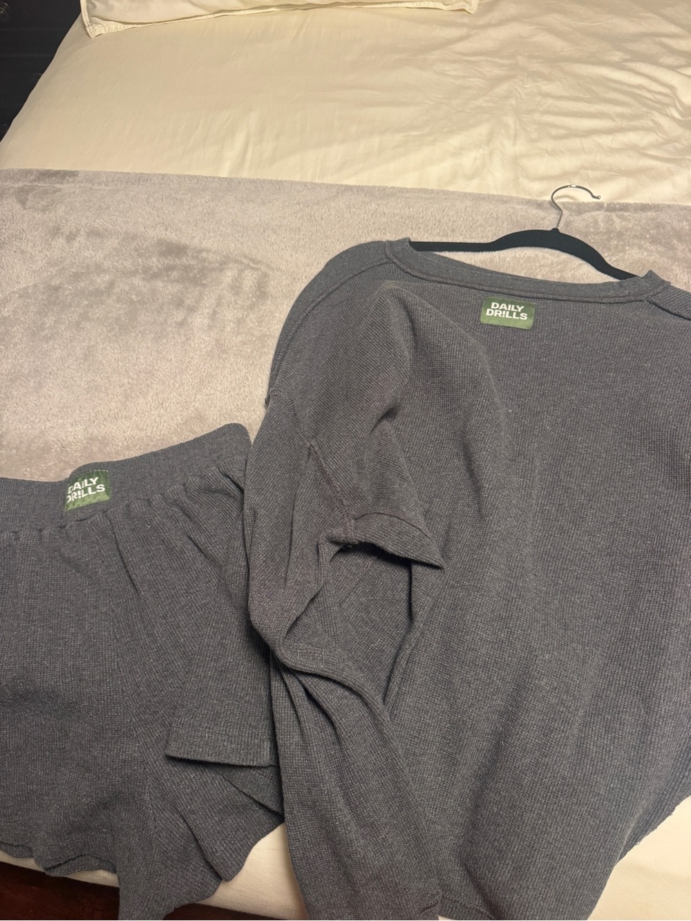 Daily Drills women Set in Charcoal Gray